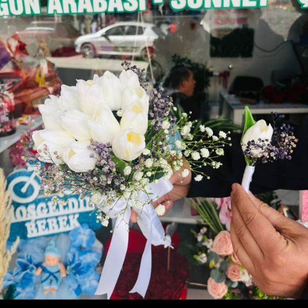 Erzurum Çiçek Siparişi - Gelin Çiçeği Islak Lale